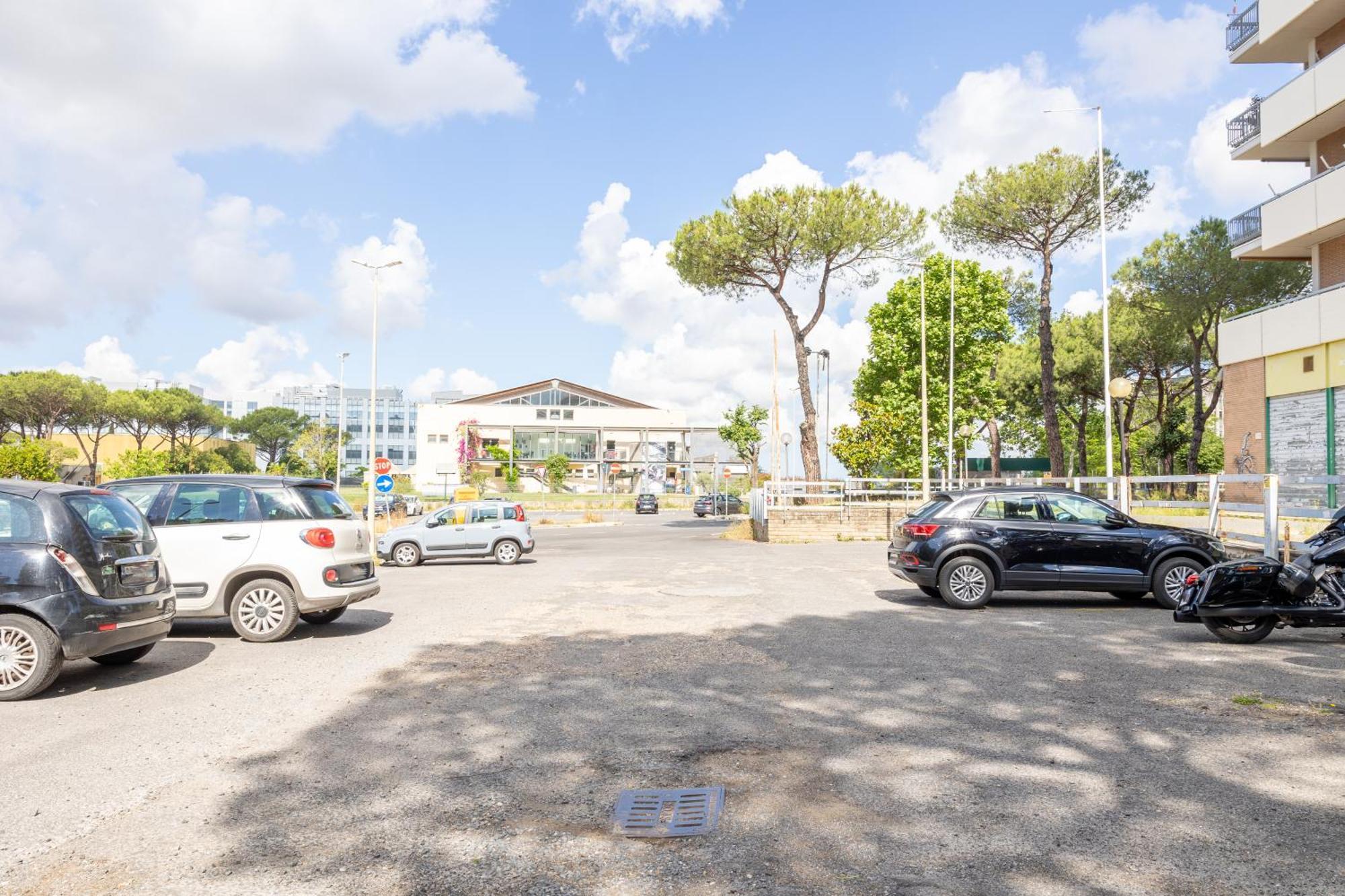 Belvedere Modern Apartment Con Parcheggio Gratuito ローマ エクステリア 写真