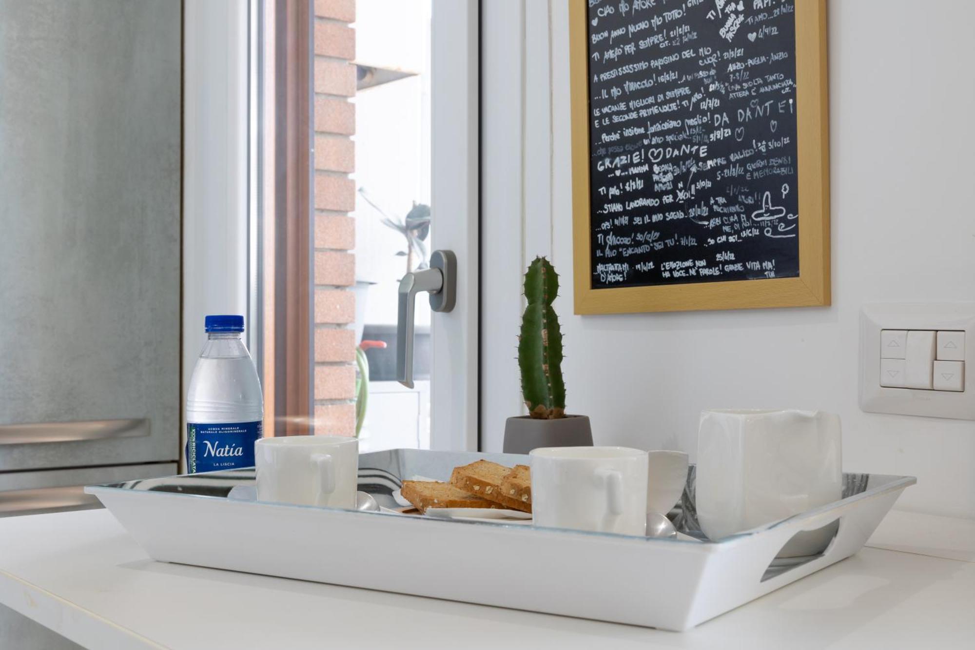 Belvedere Modern Apartment Con Parcheggio Gratuito ローマ エクステリア 写真